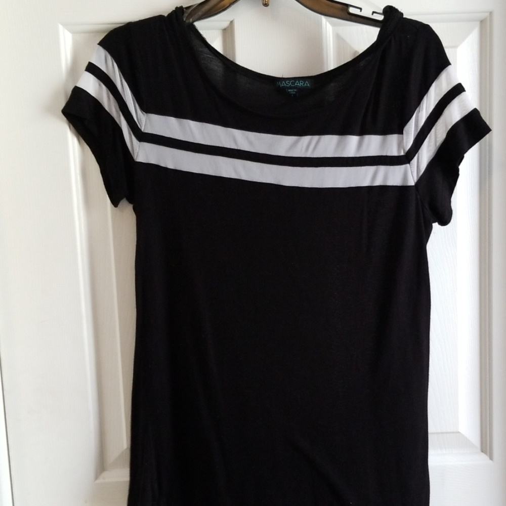 Cute black top